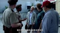 越狱逃犯被警察盘问，装成退伍军人成功蒙混逃走