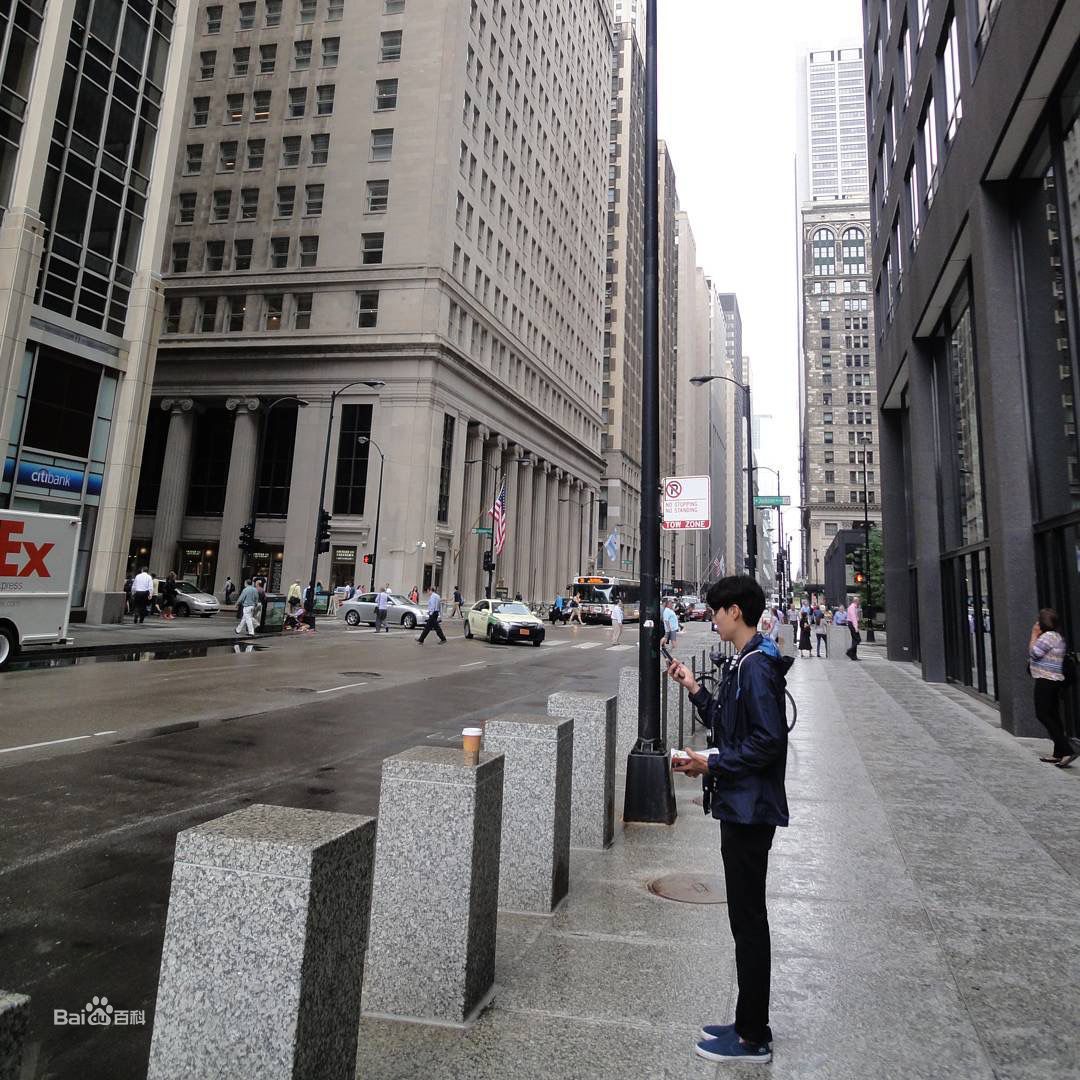 http://www.mshishang.net/pics/star/pic/0eb99e3065f8bada2acf83336c3177ac.jpg
