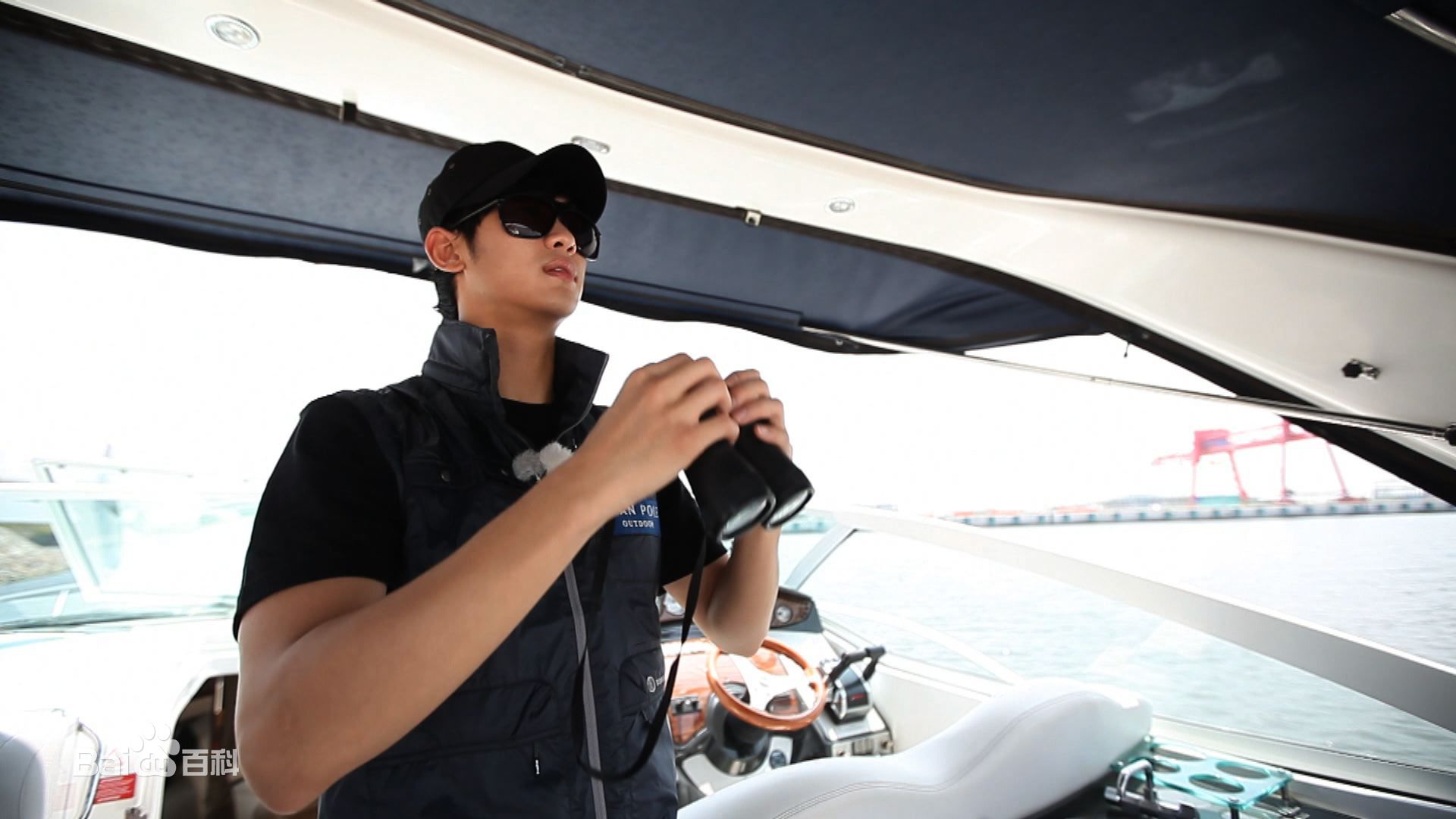 http://www.mshishang.net/pics/star/pic/13b11dbb445f2d5f1684f275571ed0c1.jpg