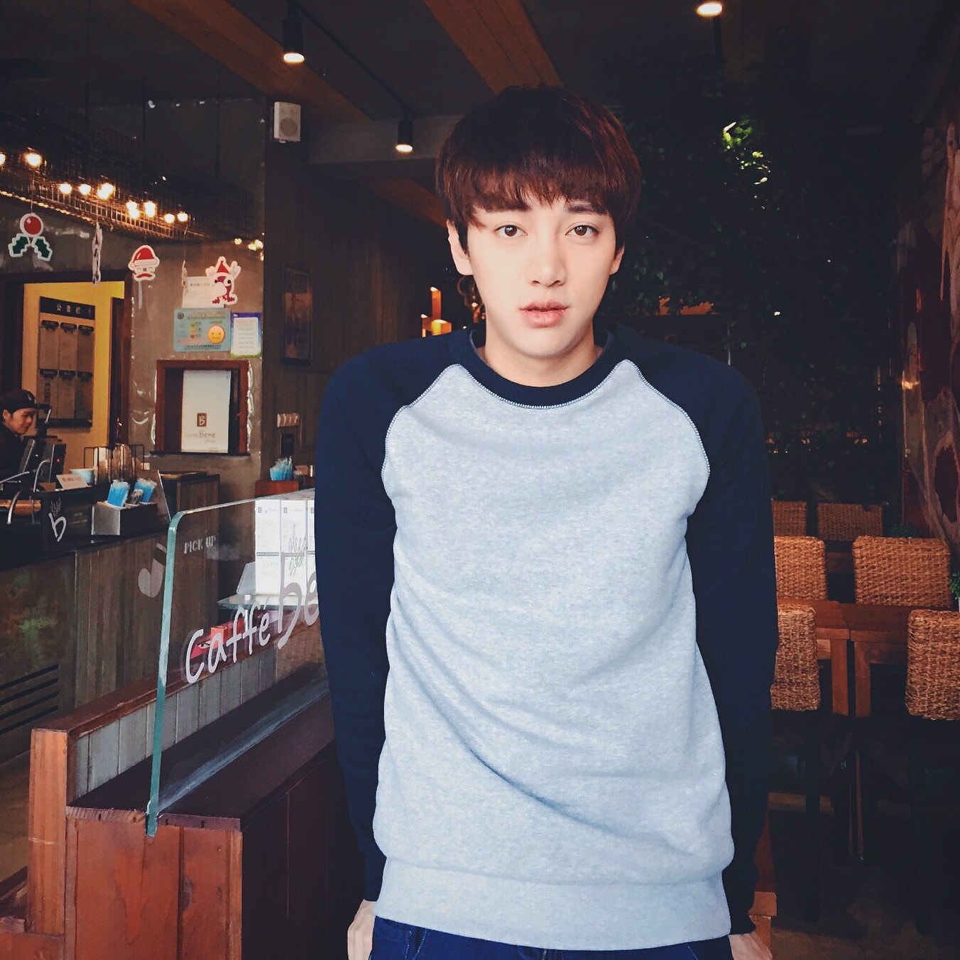 http://www.mshishang.net/pics/star/pic/1bb0ce2c54eb76047537fa695248ad92.jpg
