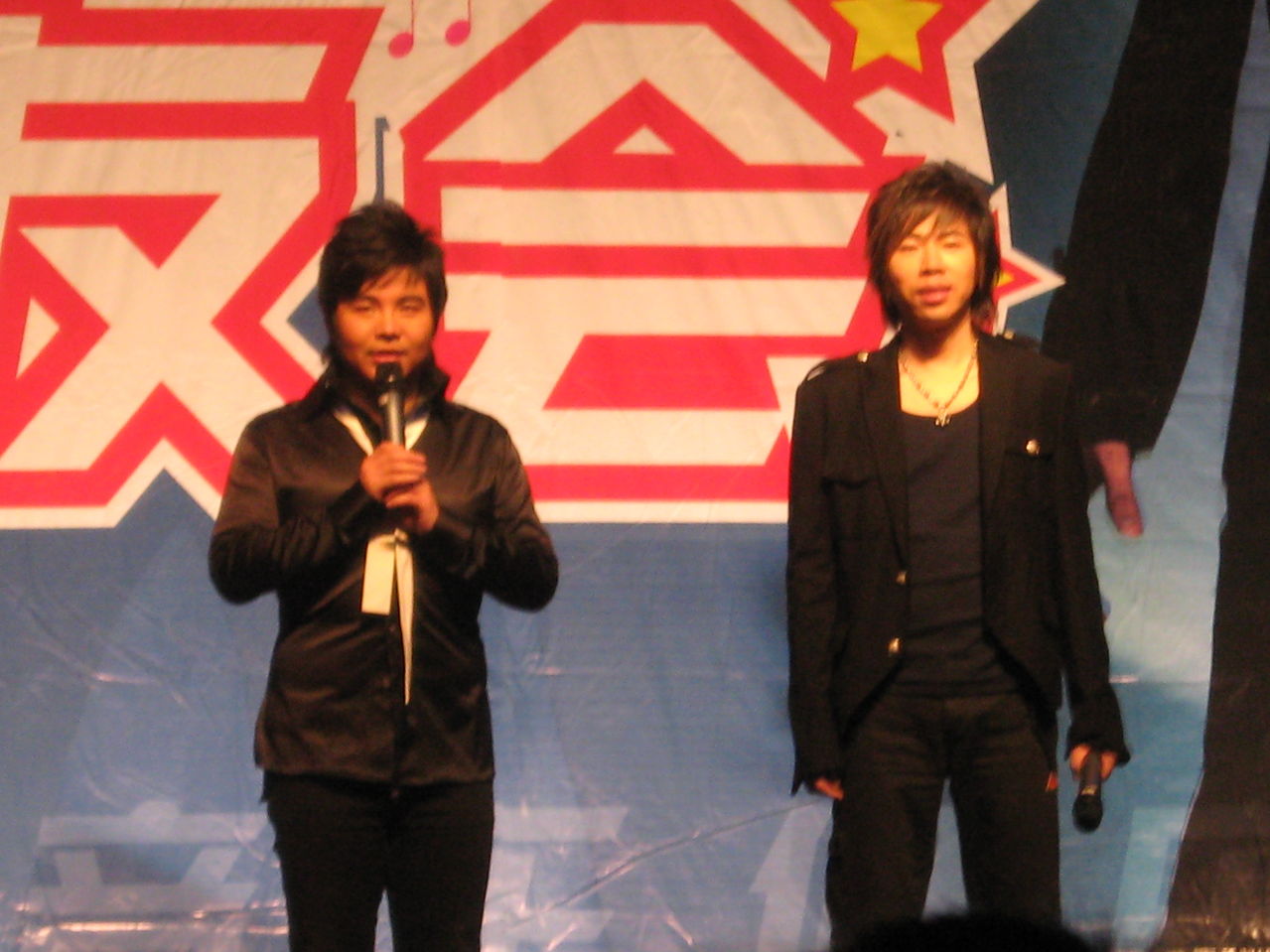 http://www.mshishang.net/pics/star/pic/472fc4b1319088f9c225e0c840adbe5b.jpg