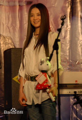 http://www.mshishang.net/pics/star/pic/5d0a0dfe286956339960254cab105f1b.jpg