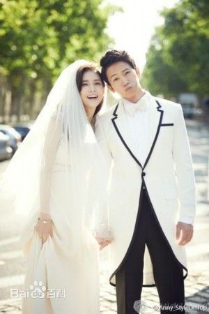 http://www.mshishang.net/pics/star/pic/6199793cc70a80a9b9120e699a65755f.jpg