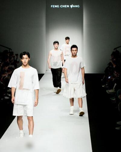 http://www.mshishang.net/pics/star/pic/62a7d866258e37abb95bfb042df658e2.jpg
