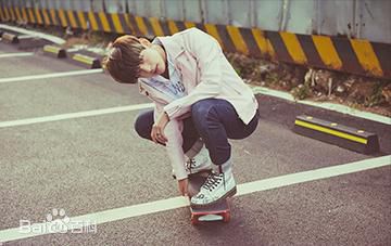 http://www.mshishang.net/pics/star/pic/632035f39160c2b8797c0511717ea2a0.jpg