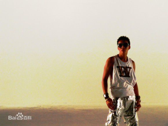 http://www.mshishang.net/pics/star/pic/70e2ae716342266c72ce2bba37bc876c.jpg