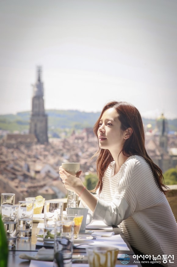 http://www.mshishang.net/pics/star/pic/78fe3b41804b27fa4ab6cdc98b814e7f.jpg