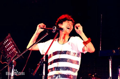 http://www.mshishang.net/pics/star/pic/791496ab62318c142a3f5be5ee75f25b.jpg