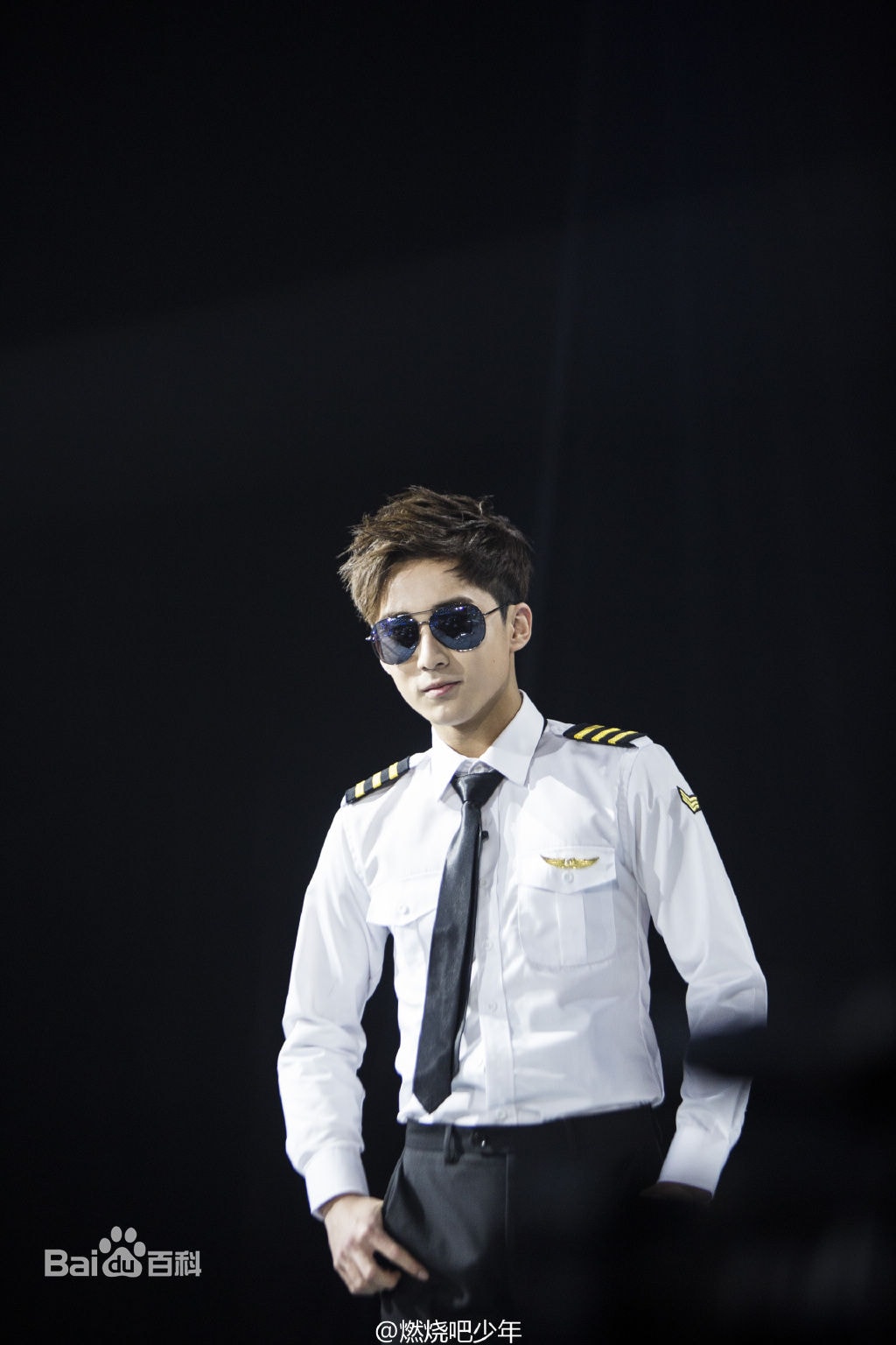 http://www.mshishang.net/pics/star/pic/7d7fe95704e10d9428df892582f8ca6a.jpg