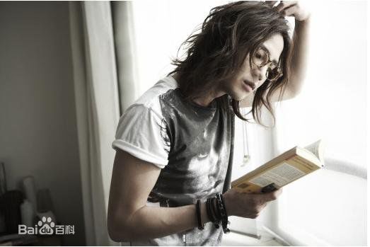 http://www.mshishang.net/pics/star/pic/87d389c1c56065914482d5d9419d8028.jpg