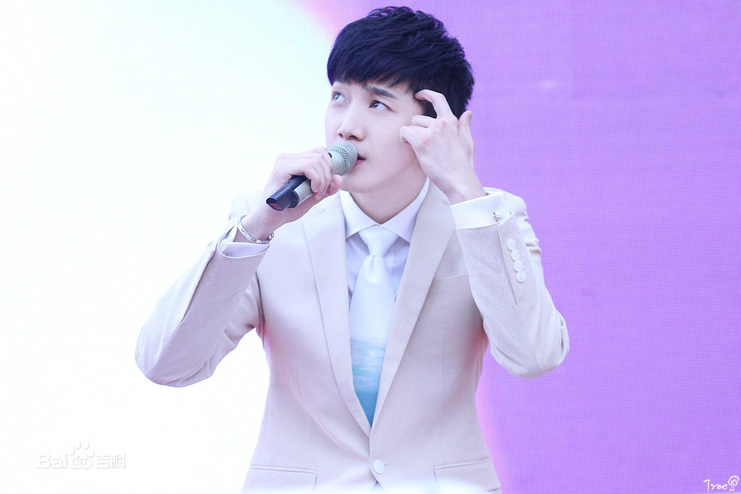 http://www.mshishang.net/pics/star/pic/9bf71a1aa28f0d9fc7548b8f7f6af1c4.jpg