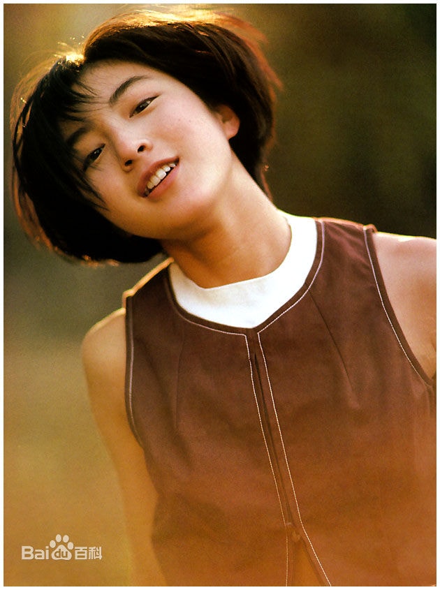 http://www.mshishang.net/pics/star/pic/aae3bf975b8aea35689bbdceae105d83.jpg