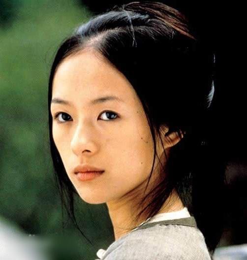http://www.mshishang.net/pics/star/pic/bfcdf30a5f6994a20136f1d93fe557e8.jpg