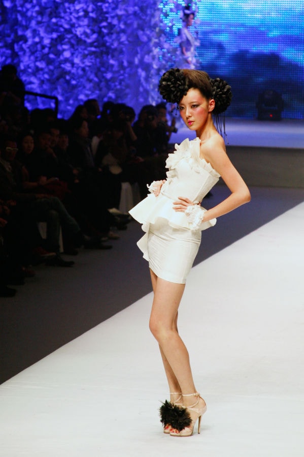 http://www.mshishang.net/pics/star/pic/c29deba67520e168f9fba9777e66e871.jpg