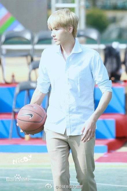 http://www.mshishang.net/pics/star/pic/dc37cafe4589eff1c4fb65577866c2de.jpg