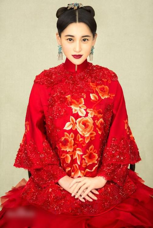 http://www.mshishang.net/pics/star/pic/e08647ff4c55bee4dd6de39928022428.jpg