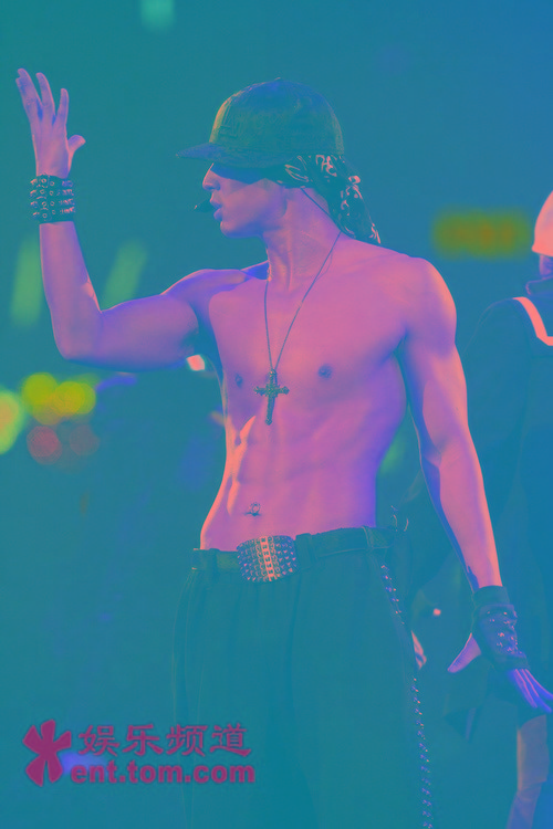 http://www.mshishang.net/pics/star/pic/e4123fdd25340ffb7072978b206fceab.jpg