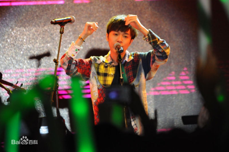 http://www.mshishang.net/pics/star/pic/f18e5d139d09457e5fa4c7b525204353.jpg