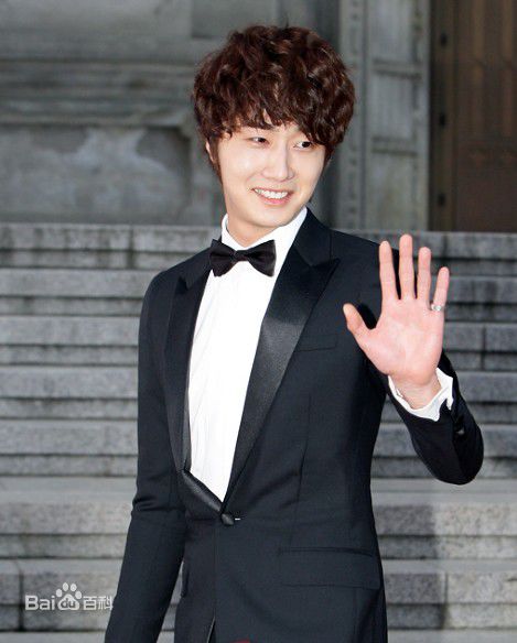 http://www.mshishang.net/pics/star/pic/f1fa1208559cb69e76f6bd5bd899af53.jpg