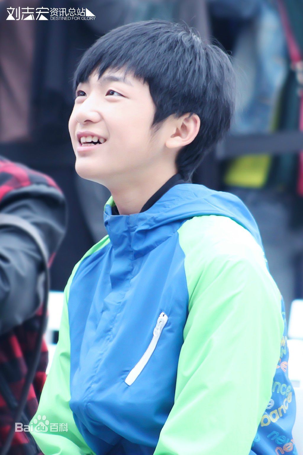 http://www.mshishang.net/pics/star/pic/ff10032f950620c533757db253b46878.jpg
